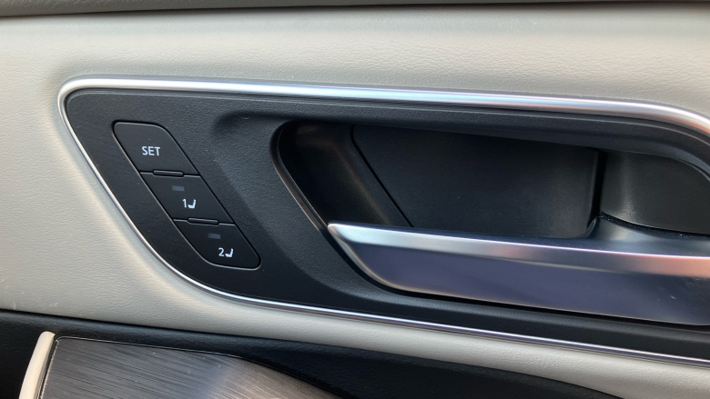 Nissan X-Trail 1.5 E-Power E-4orce 213 Tekna 5dr Auto Hybrid Station Wagon